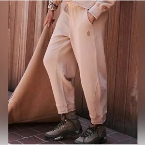 Free People Movement x Hatch Intercept Pant Desert Sand Tan Sz XS L $98 MSRP NWT